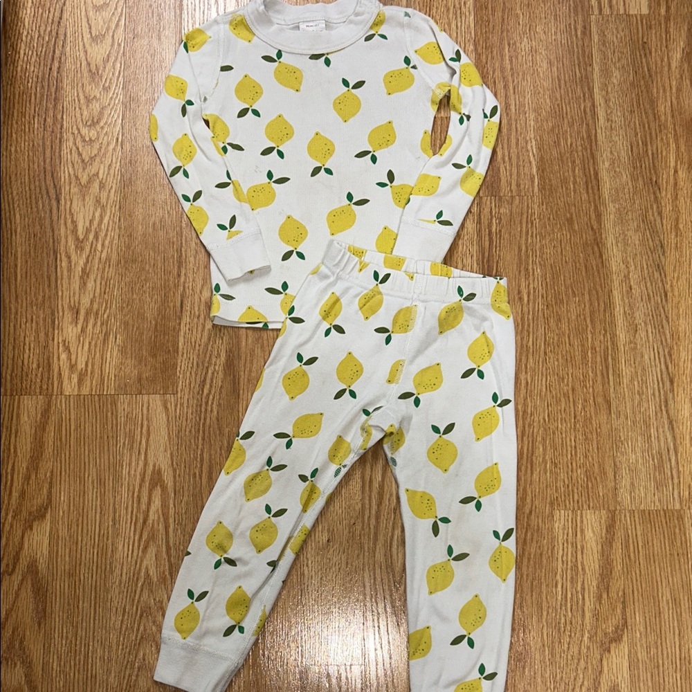 Hanna Andersson Yellow Lemon Kids Pajama Set